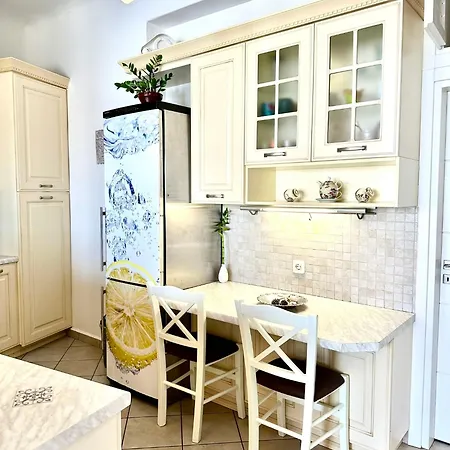 Sun Loving House Appartamento Ermoupoli