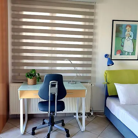 Sun Loving House Ermupoli